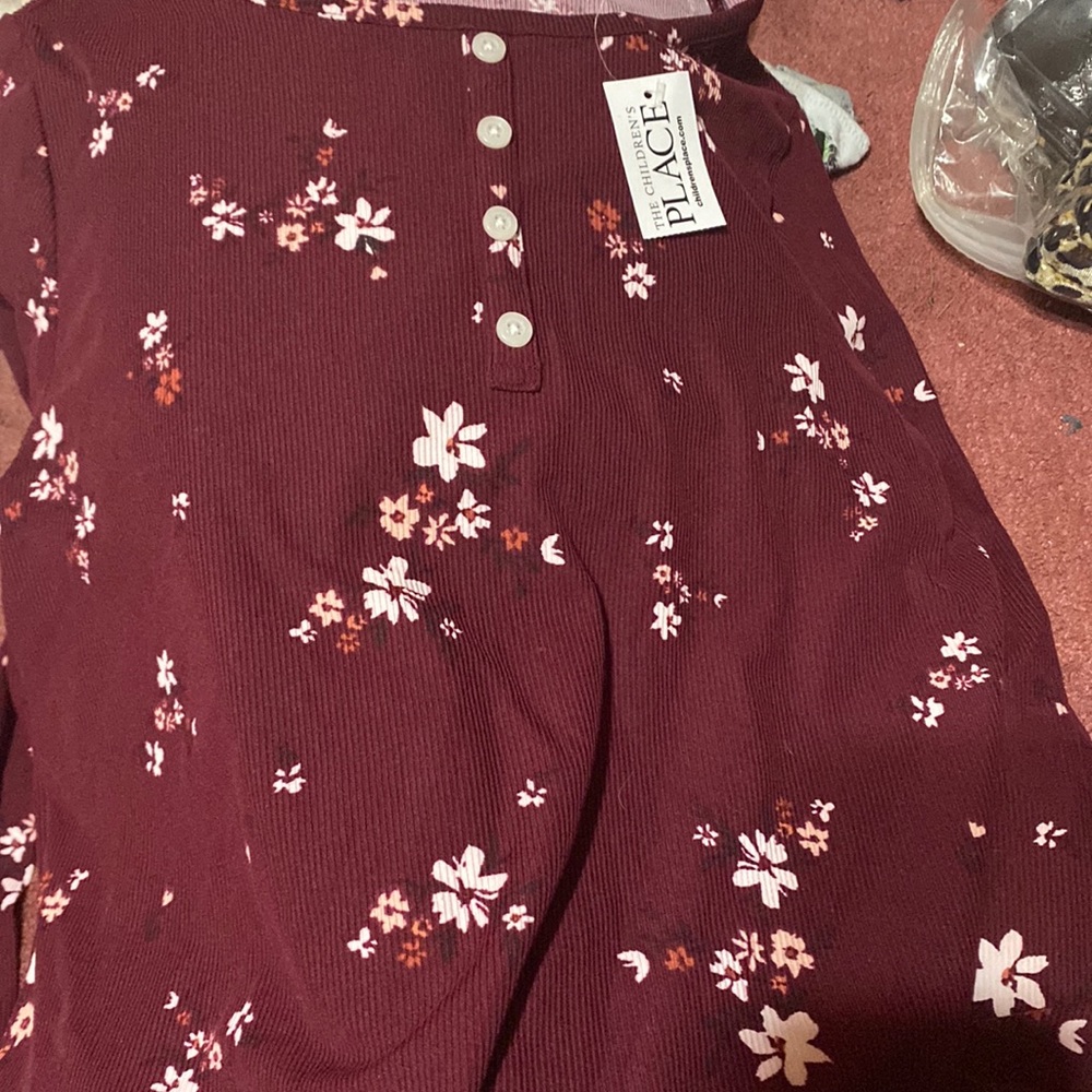 Long sleeve flower top for a young girl